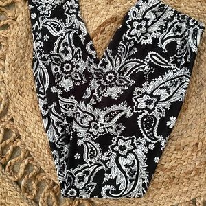 Leggings black & white paisley